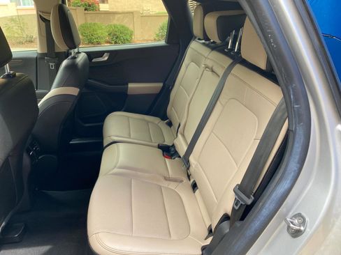 Used 2020 Ford Escape Titanium w/ Titanium Premium Package 2.0 image 39