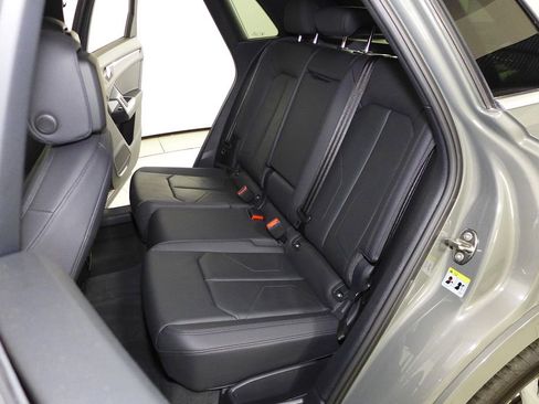 Used 2022 Audi Q3 2.0T Premium w/ Convenience Package image 21