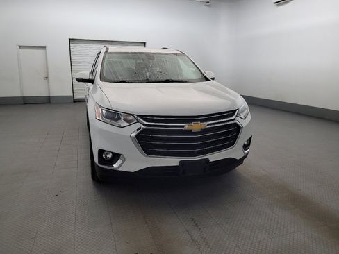 Used 2021 Chevrolet Traverse LT w/ LT Premium Package AWD/4WD image 14