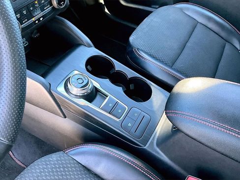 Used 2023 Ford Escape ST-Line image 15