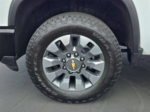 Certified 2026 Chevrolet Silverado 2500 Custom w/ Custom Value Package RWD image 24