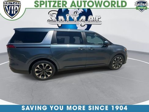 Used 2024 Kia Carnival EX FWD image 11