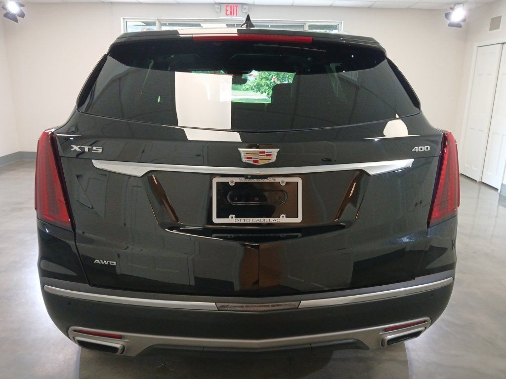 Certified 2025 Cadillac XT5 Premium Luxury w/ Technology Package AWD/4WD image 11