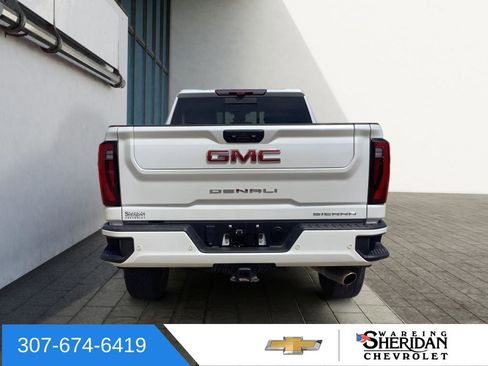 Used 2024 GMC Sierra 2500 Denali w/ Technology Package AWD/4WD image 4