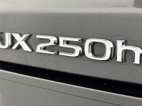 Used 2023 Lexus UX 250h UX 250h image 9