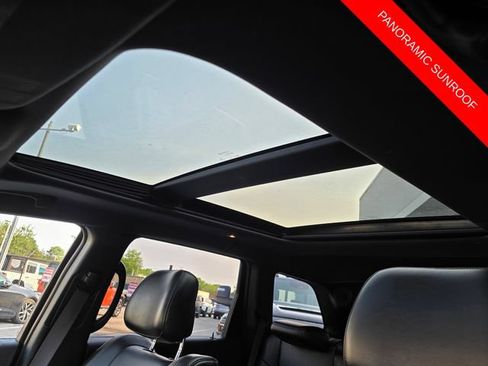 Used 2016 Jeep Grand Cherokee Limited w/ Luxury Group II AWD/4WD image 26