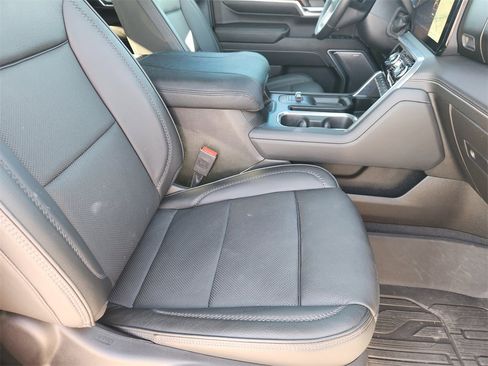 Used 2024 GMC Sierra 2500 Denali w/ Denali Reserve Package image 14