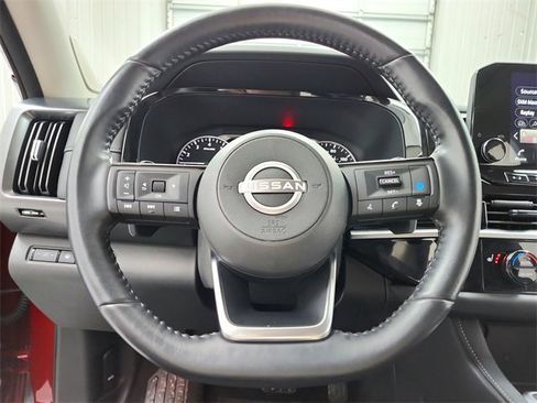 Used 2024 Nissan Pathfinder SL w/ SL Premium Package image 24