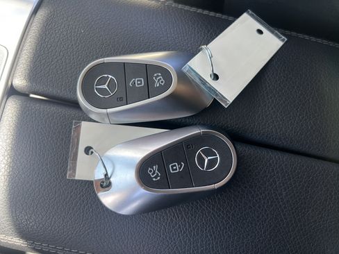 Certified 2025 Mercedes-Benz GLC 350e 4MATIC image 38
