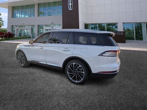 New 2026 Lincoln Aviator Reserve image 5