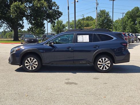 Certified 2025 Subaru Outback Premium AWD/4WD image 4
