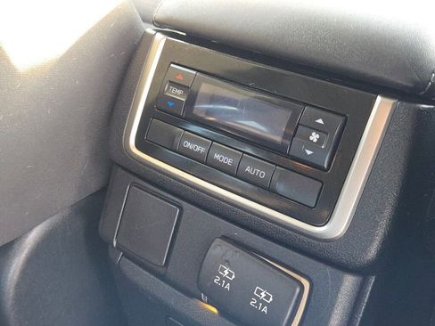 Used 2021 Subaru Ascent Premium image 12