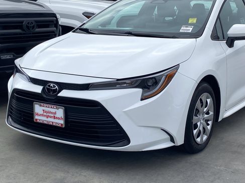 Certified 2026 Toyota Corolla LE FWD image 7