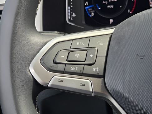 Certified 2023 Volkswagen Atlas Cross Sport SE AWD/4WD image 26