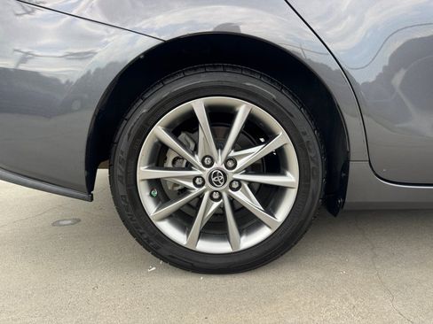 Used 2015 Toyota Prius V Five w/ Advanced Technology Package FWD image 27
