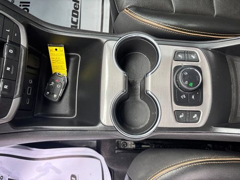 Used 2023 GMC Terrain AT4 AWD/4WD image 31