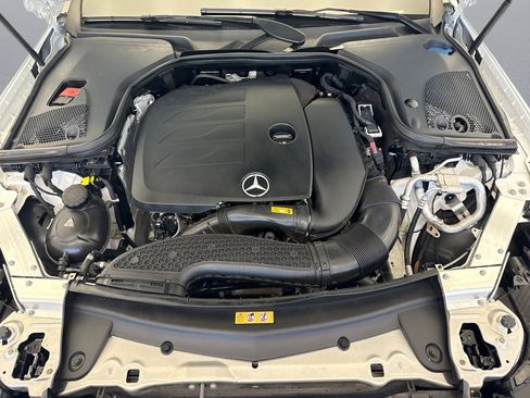 Used 2022 Mercedes-Benz E 350 4MATIC Sedan image 22