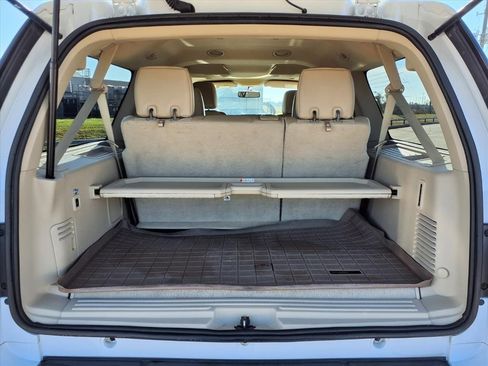 Used 2017 Ford Expedition EL XLT w/ Equipment Group 202A image 31