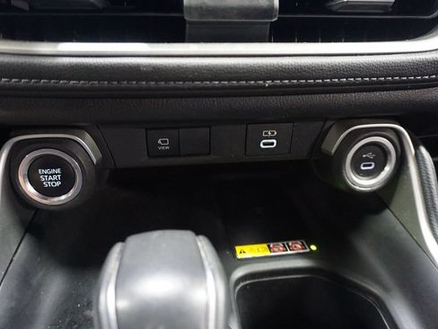 Used 2024 Toyota Grand Highlander AWD image 14