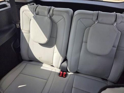 New 2026 Lincoln Aviator Reserve w/ Luxury Package image 17