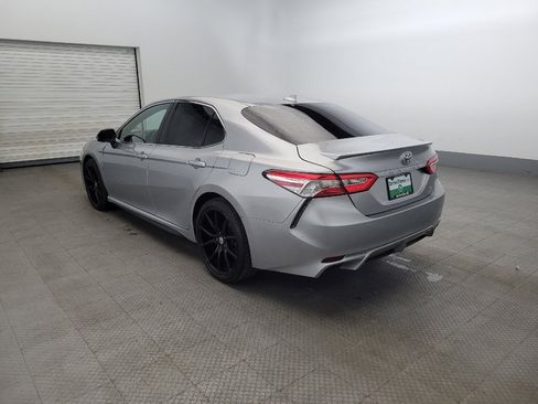 Used 2020 Toyota Camry SE image 5