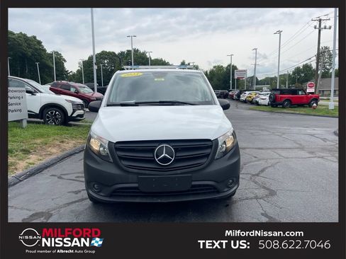 Used 2023 Mercedes-Benz Metris image 8