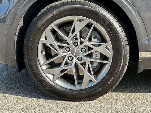 Used 2023 Genesis GV70 2.5T w/ Select Package image 28