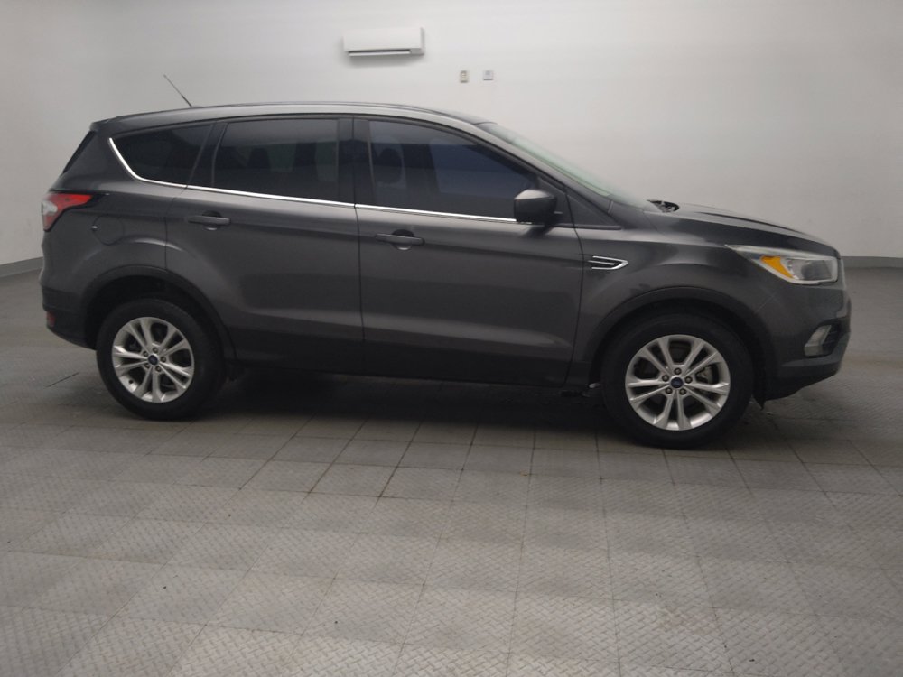 Used 2017 Ford Escape SE FWD image 11