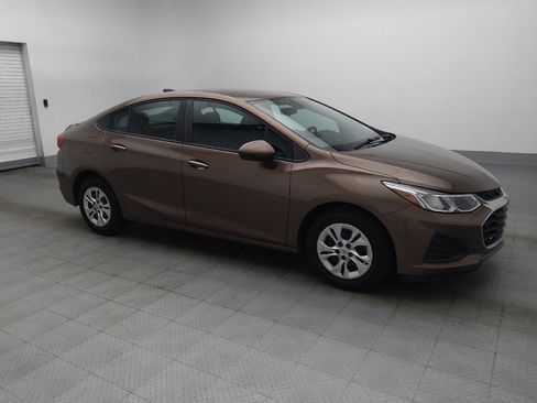 Used 2019 Chevrolet Cruze LS FWD image 11