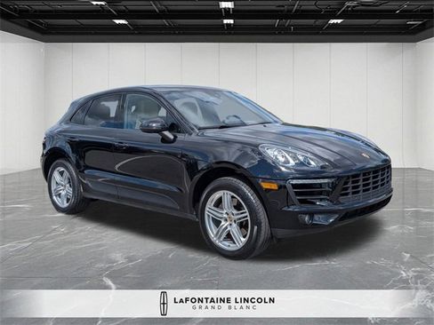 Used 2018 Porsche Macan Sport Edition image 7
