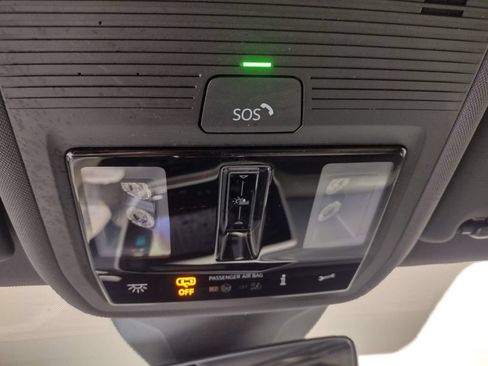 Used 2023 Volkswagen ID.4 Pro S AWD/4WD image 32