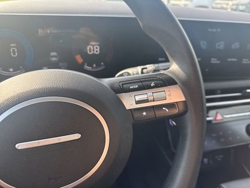 Used 2025 Hyundai Tucson SEL image 16