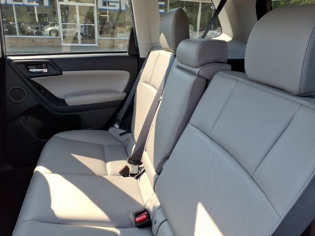 Used 2015 Subaru Forester 2.5i Limited AWD/4WD image 11