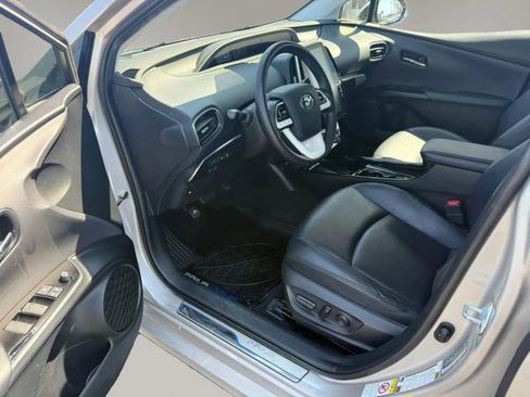 Used 2019 Toyota Prius Prime Advanced image 13