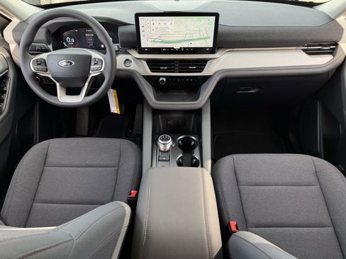 New 2026 Ford Explorer Active image 9