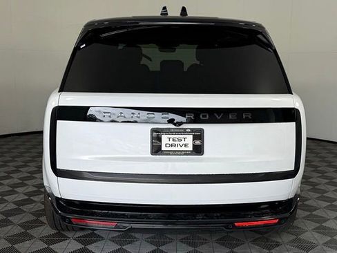 New 2026 Land Rover Range Rover Long Wheelbase SE AWD/4WD image 7