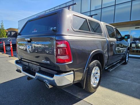 Used 2021 RAM 1500 Laramie AWD/4WD image 5