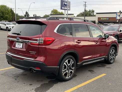 Used 2024 Subaru Ascent Limited w/ Technology Package AWD/4WD image 10