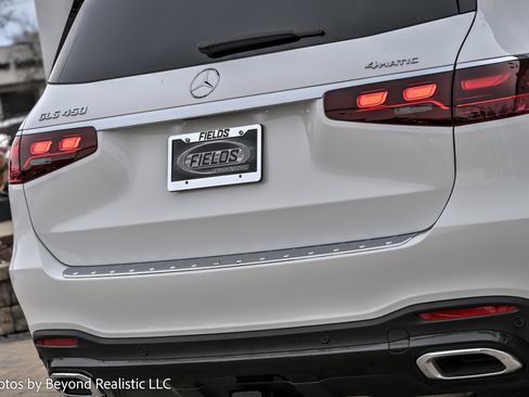Used 2024 Mercedes-Benz GLS 450 4MATIC w/ AMG Line Exterior image 14
