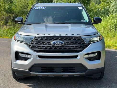Used 2023 Ford Explorer XLT w/ Equipment Group 202A AWD/4WD image 21