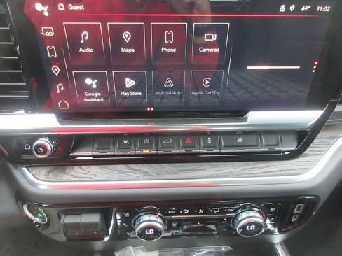 New 2026 GMC Sierra 1500 SLT AWD/4WD image 18