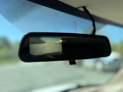 Used 2018 Chevrolet Express 2500 w/ Driver Convenience Package image 14