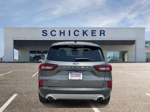 Used 2023 Ford Escape Active w/ Tech Pack #1 FWD image 4