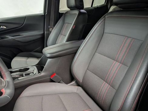Certified 2024 Chevrolet Equinox RS FWD image 9