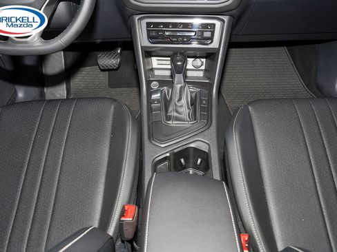 Used 2022 Volkswagen Tiguan SE FWD image 25