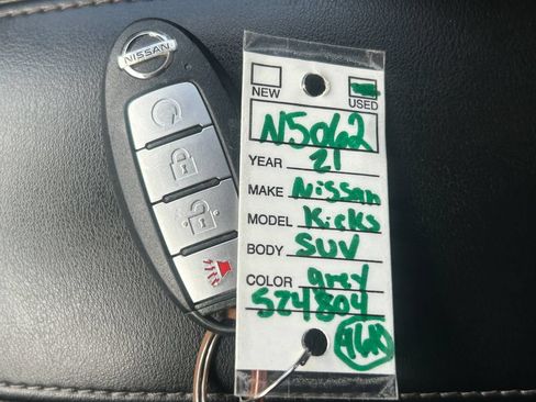 Used 2021 Nissan Kicks SV FWD image 36