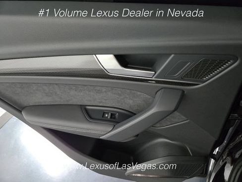 Used 2023 Audi SQ5 Prestige w/ Prestige Package AWD/4WD image 19