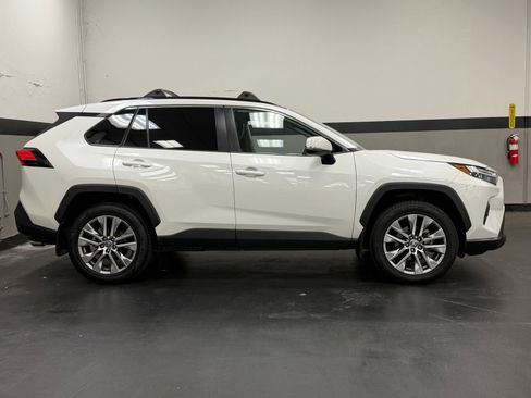 Used 2022 Toyota RAV4 XLE Premium AWD/4WD image 3