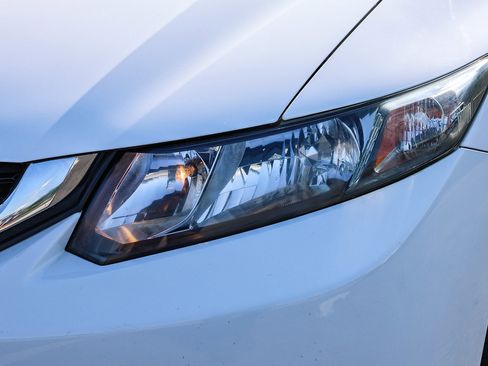 Used 2015 Honda Civic LX image 18