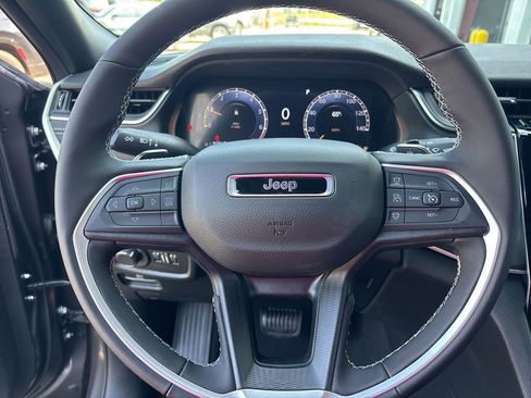 New 2026 Jeep Grand Cherokee Laredo X AWD/4WD image 13